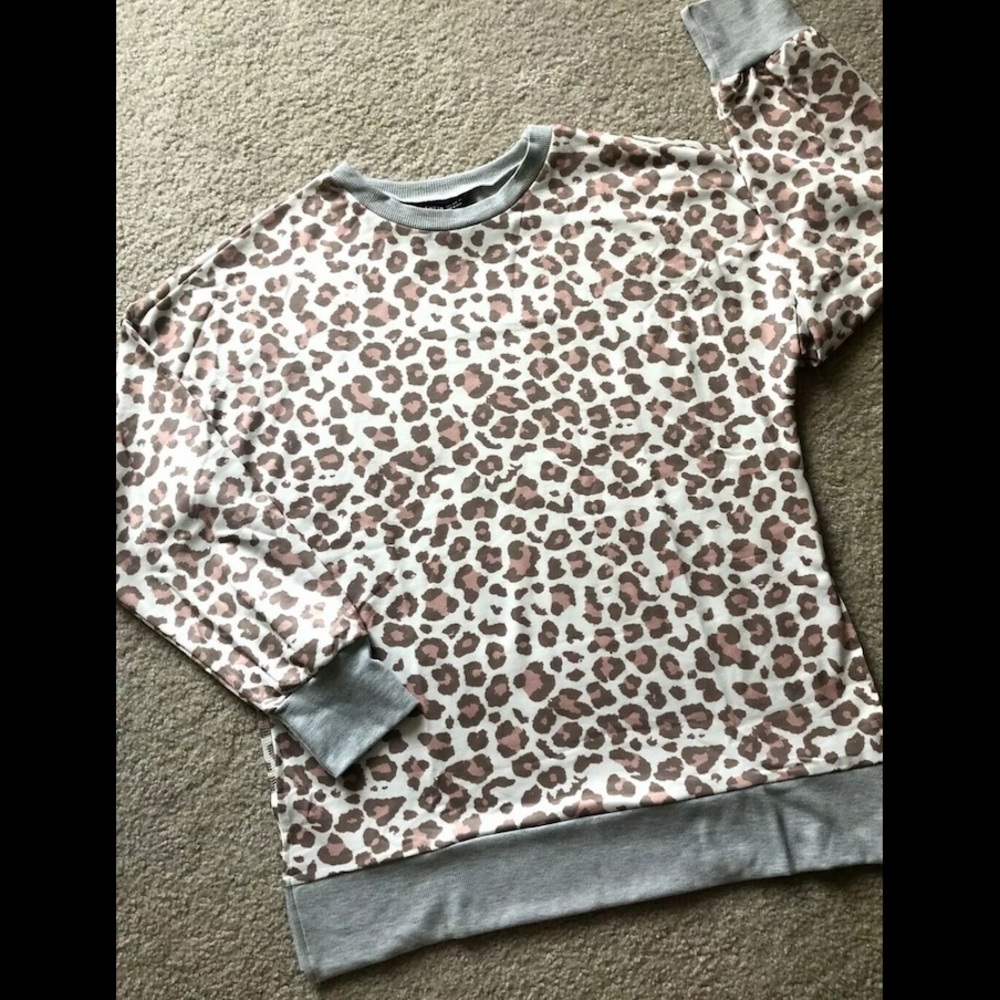 Shein Leopard Print Split Hem Drop Shoulder Top Sm - image 3